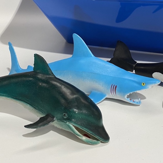 TOY, Plastic Whales, Shark, Dolphin
